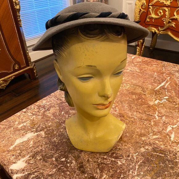 Felt green hat braided - Gem 1960s Braided Grey Felt Hat